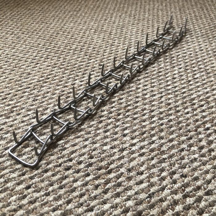 Vand zgarda cu țepi