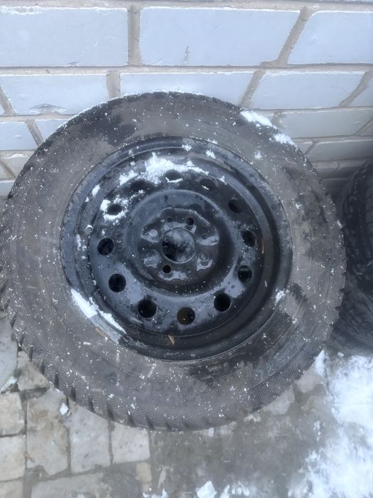 зимние колеса с шипами