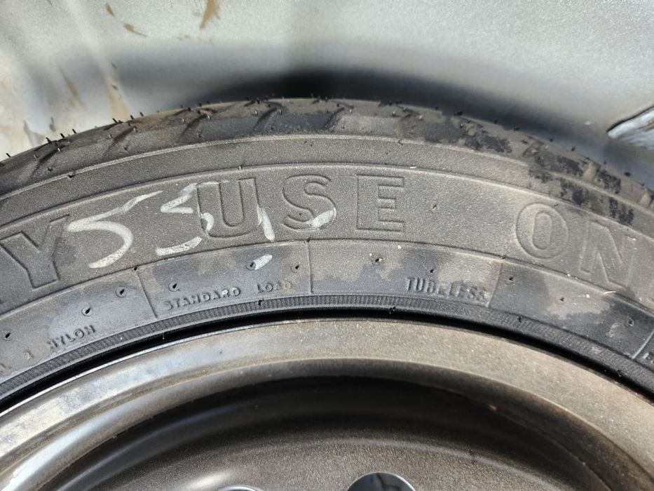 Запаска от Камри 70