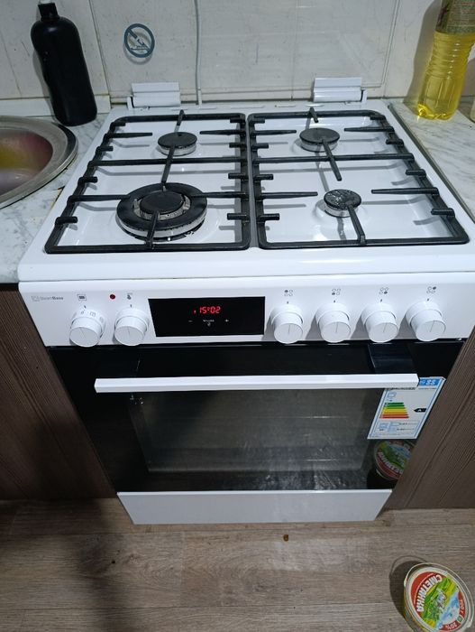 Продам газовую плиту