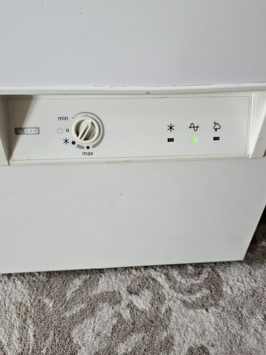 Морозильник большой