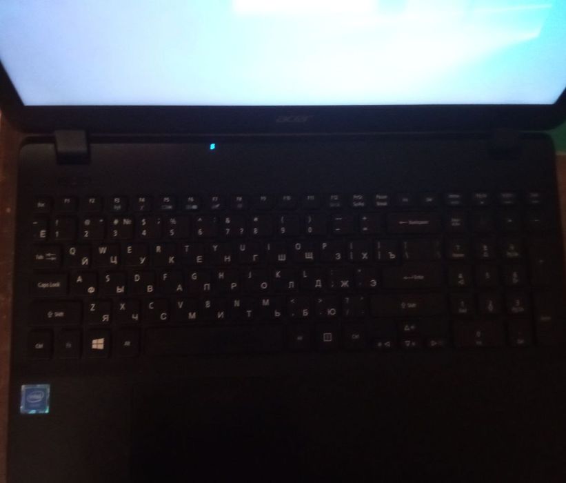 Noutbuk acer kelishamiz