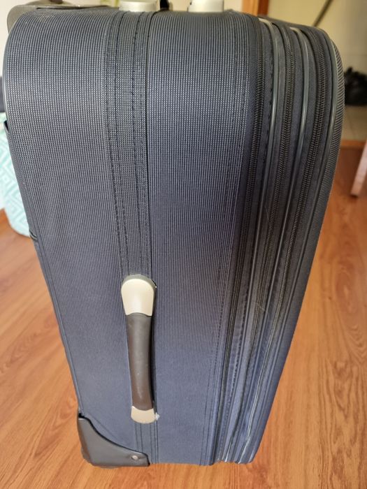 чемодан  HAPPY PEOPLE"