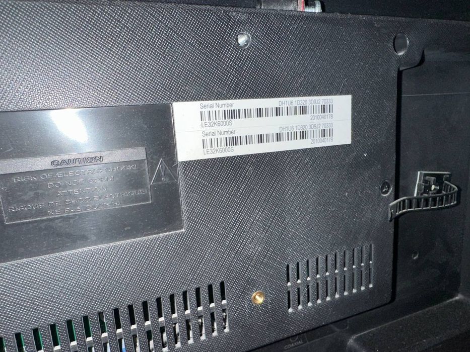 Телевизор б.у.работает