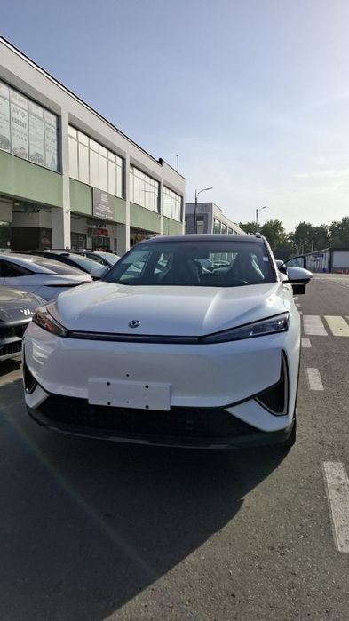 Dongfeng Fengsheng L7 Arenda
