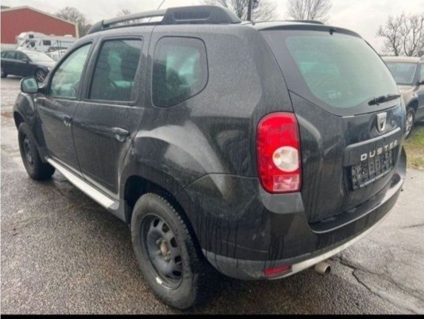 Usa spate stanga dreapta Dacia Duster Dezmembrez