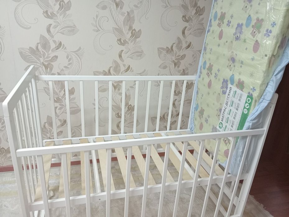 Детский кровать новый