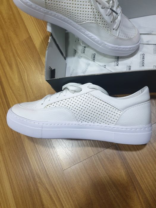 Продам кросовки турецкие