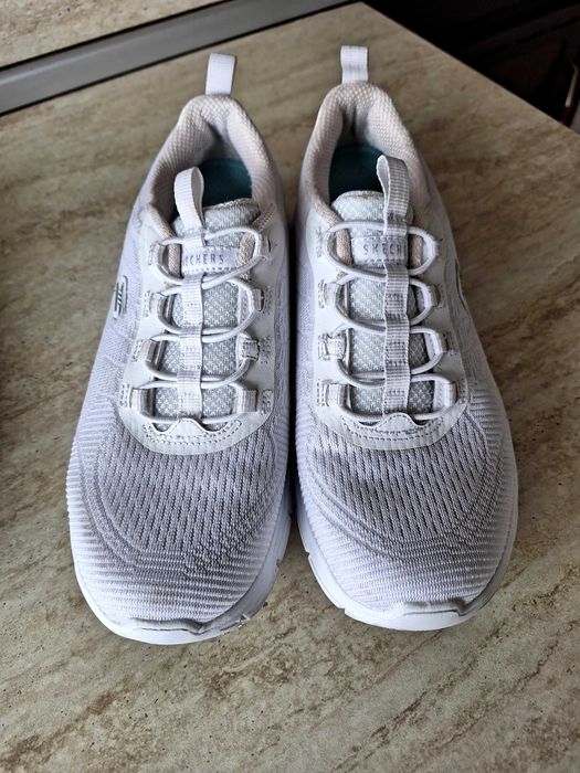 Дамски маратонки Adidas / Skechers