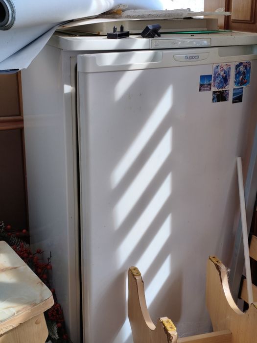 Продам холодильник