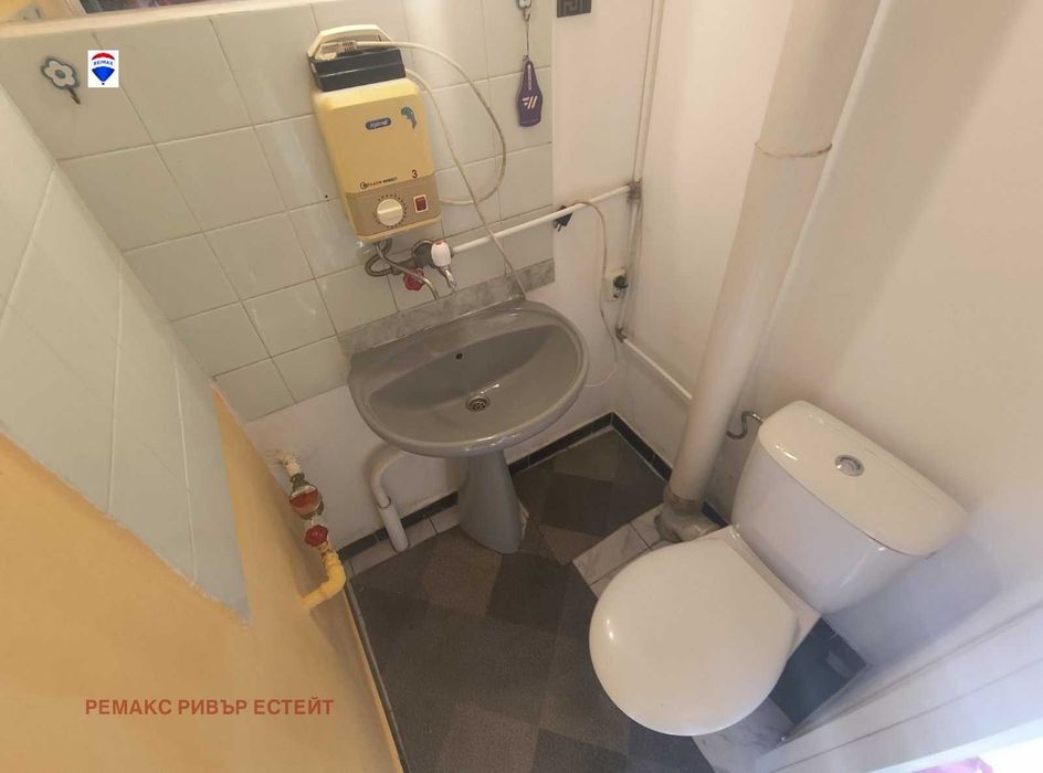 Продава се Магазин в Русе, Широк център - 7 кв.м за 1615 €/кв.м - Снимка #6