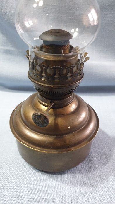 Австрийска газена лампа и  Газена лампа за полилей.