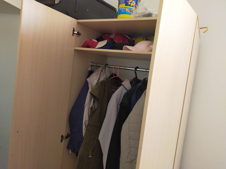 Срочно продается шкаф