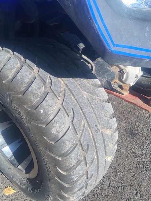 Vând ATV kimco 300cmc, înscris,toate actele in regulă,an.2018.mai multe detalii la telefon.