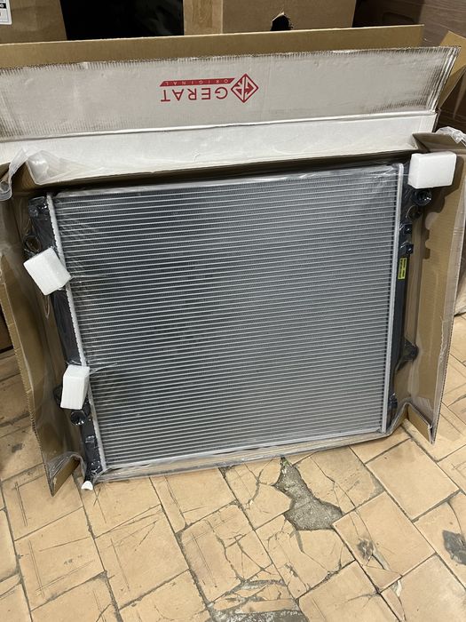 Радиатор на Лексус RX 350