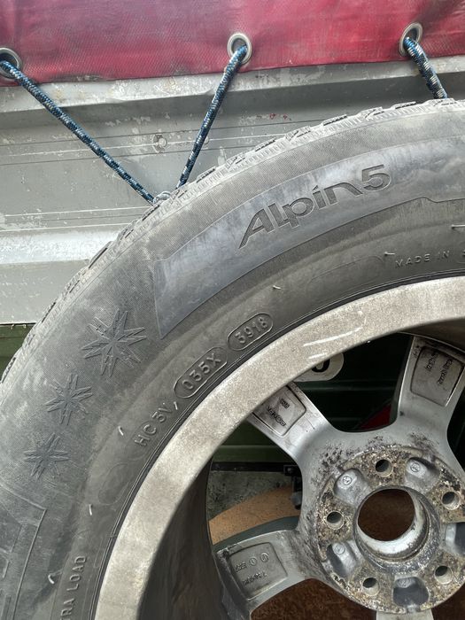 Vand 4 jante cu anvelope (roti) iarna 225/60 R16