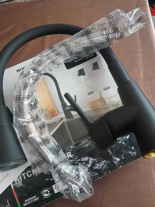 Смесител за вода,чисто нов.