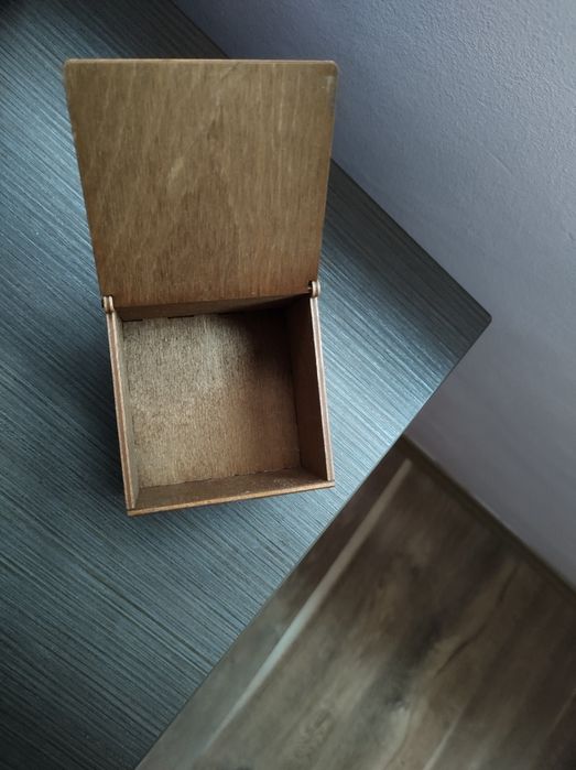 Кутийка за бижута