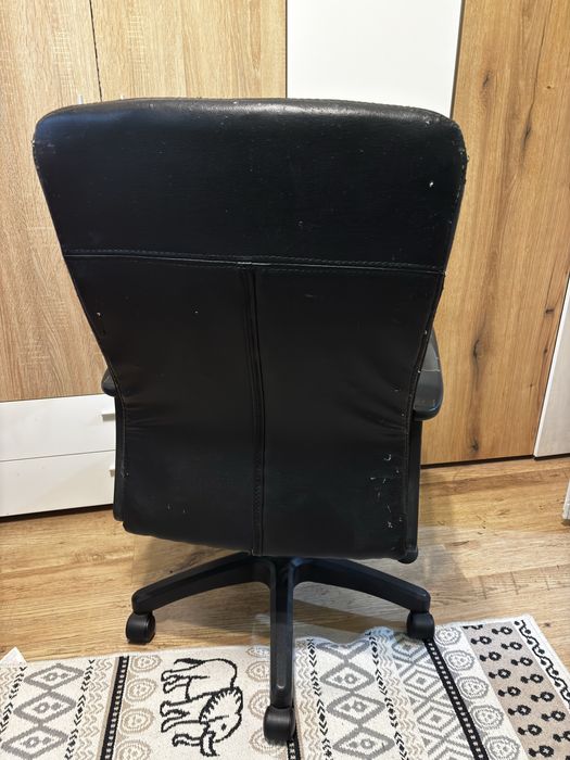 Голям офис стол - забележка