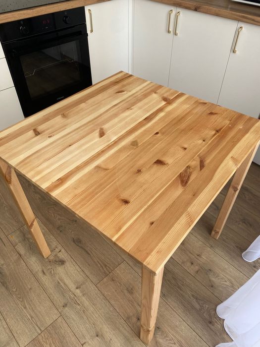 Стол Икеа (дерево)