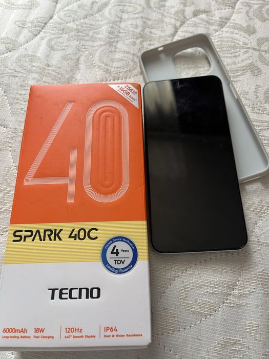 Телефон Tecno Spark,40C