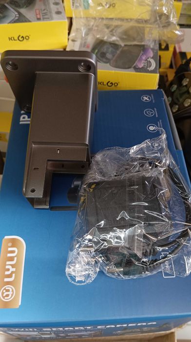 Тройна IP камера с WiFi приложение iCSee безжична камера 10MP