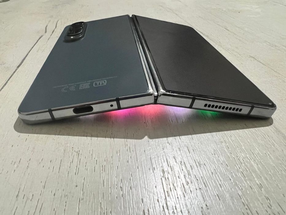 Samsung Z fold 4 256