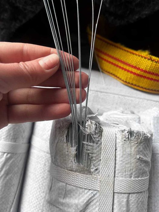 to‘g‘rilangan va kesilgan ruxlangan (otsinkovkali) po‘lat simlar