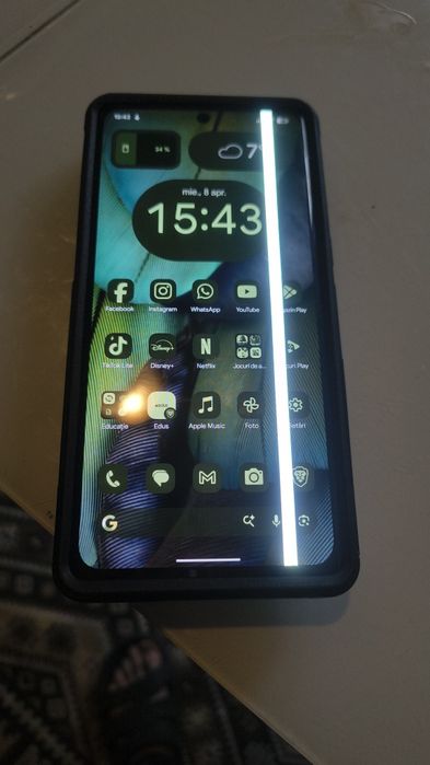 Vând Google Pixel 7 Pro 256GB (Negru/Obsidian) – Proiect Recondiționare / Pentru Piese + 6 Huse CADOU