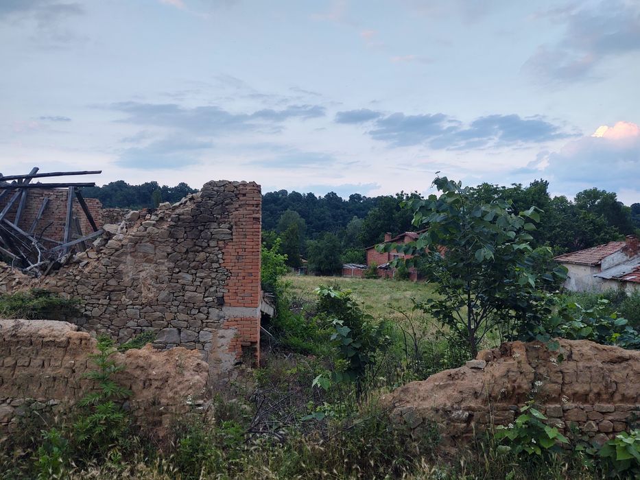 Най-ниска цена в района - Парцели УПИ 4бр. в регулация централна част