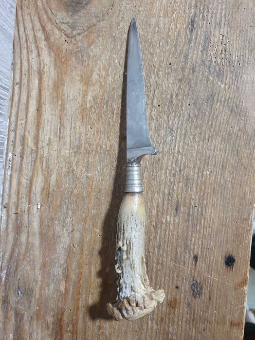 Ръчно изработен нож с рог
