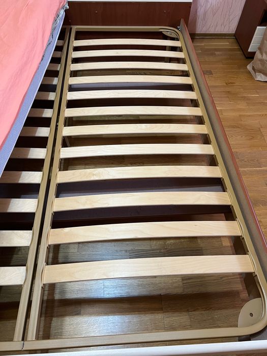 Спальный гарнитур б/у