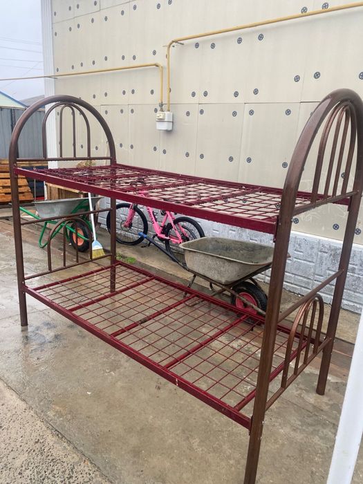 Кровать металичекие