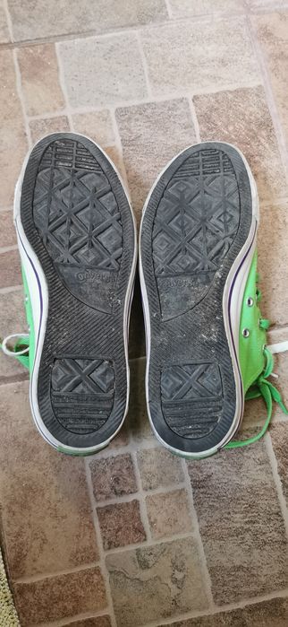 Converse mărimea 41,5
