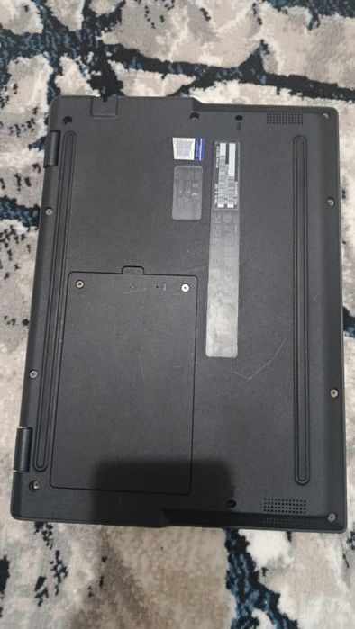 Notbook sotiladi