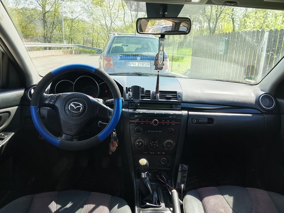 Vând Mazda3 2005