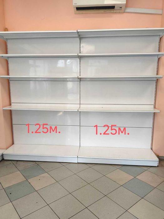 Метални стелажи за магазин