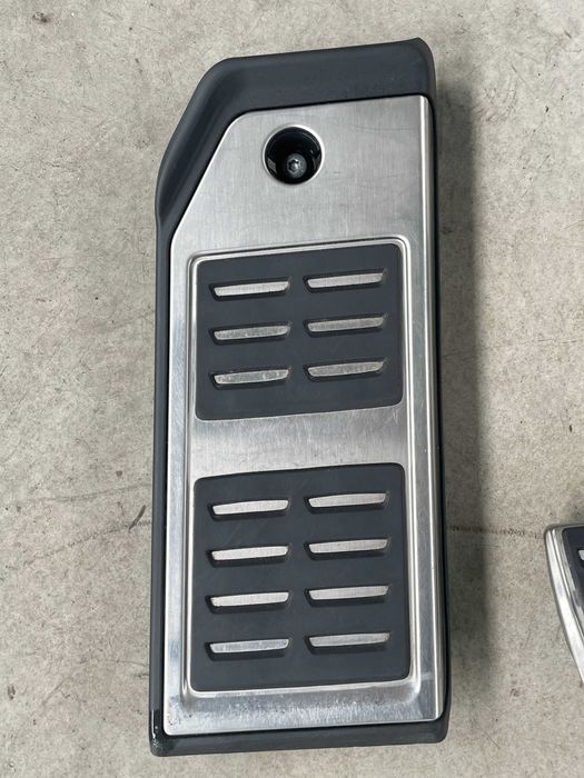 footrest + pedale cu crom Vw Touareg CR7 - Audi Q7 4M cod 4M1864777B