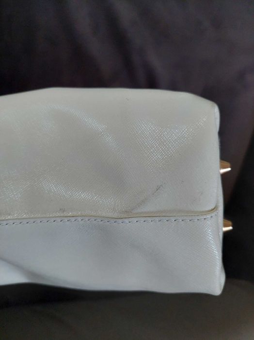 Coccinelle бял цвят