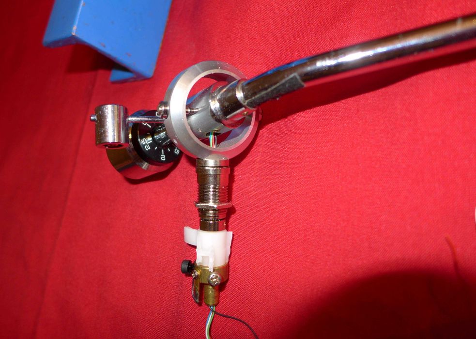 За майстора : Части  рамена, платер, мат  от JVC , Sansui