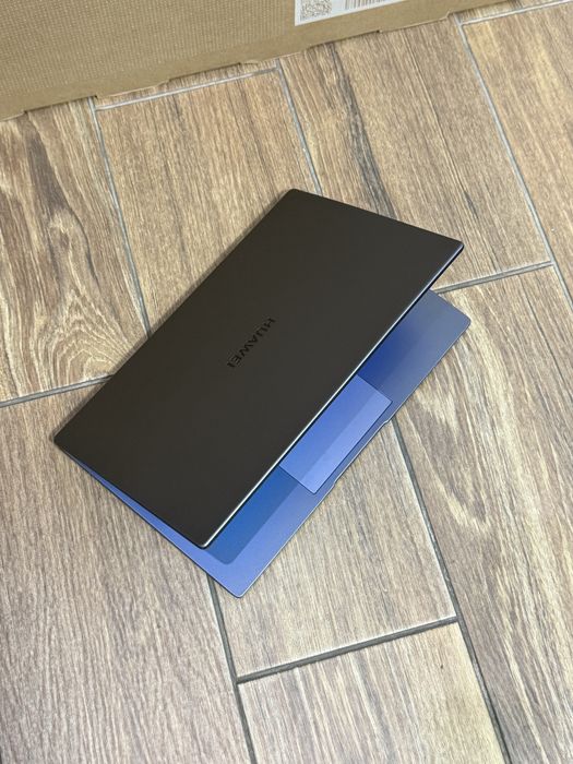 Laptop Huawei i7 16 GB Ram 512 GB SSD