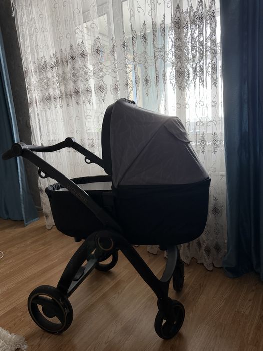 Стильная коляска