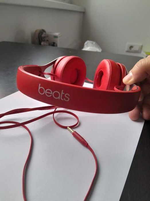 Casti Audio On Ear Beats EP by Dr. Dre cu Microfon de culoare rosie