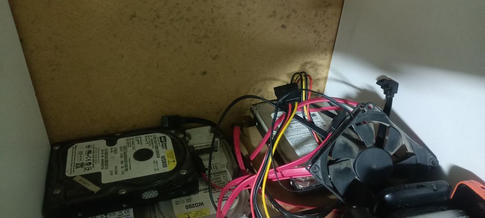 Запчасти комплектующие для компьютера