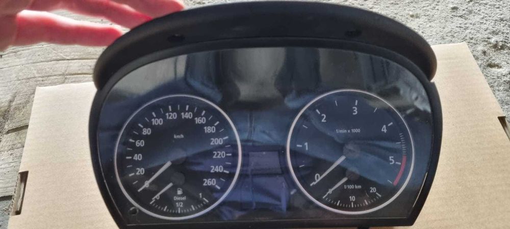 Ceasuri bord volan stanga BMW E90 E91 E92 E93 E84 high cluster 6983497