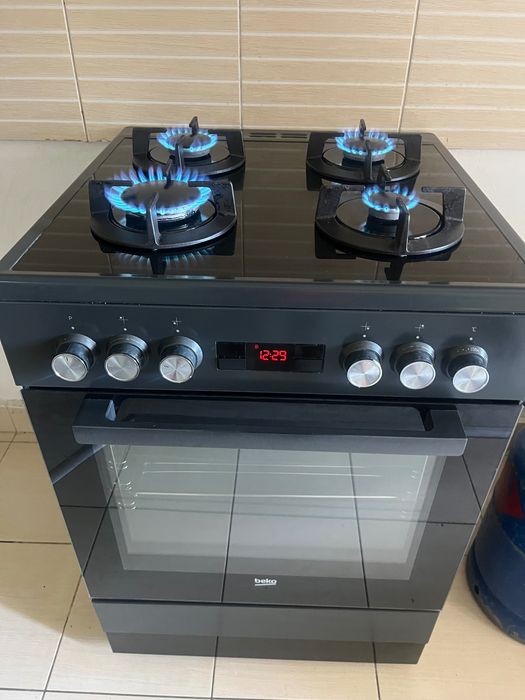 Aragaz Beko mixt FSM66330DAS