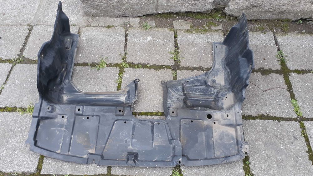 Части от Тоиота Корола и БМВ Е90 Кора казанче