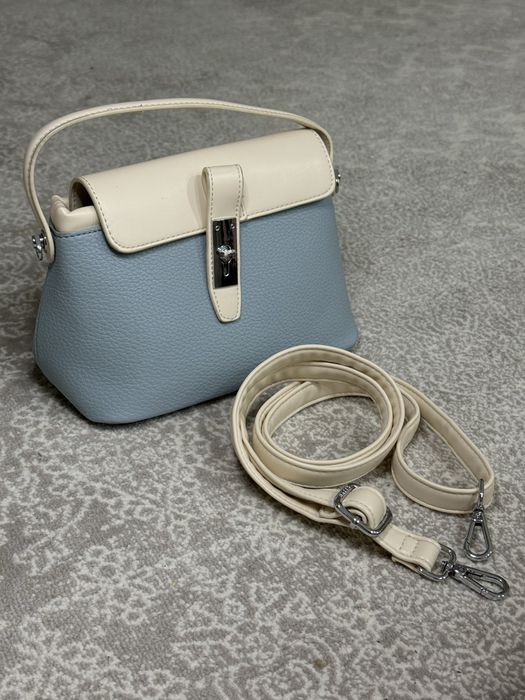 Сумка кожаная с ремешком