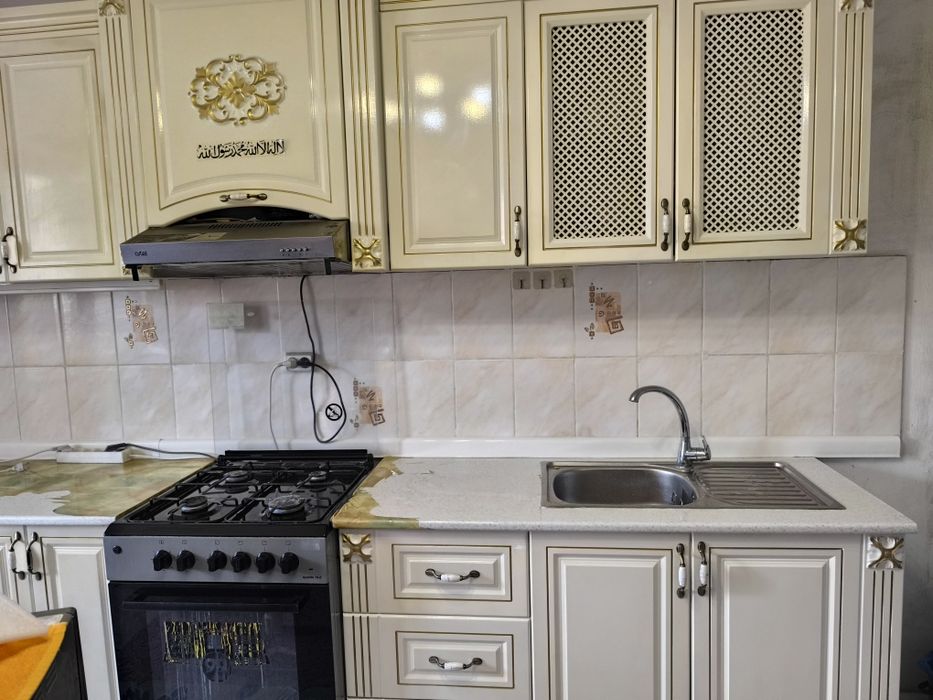 Кухонный гарнитур сатылады