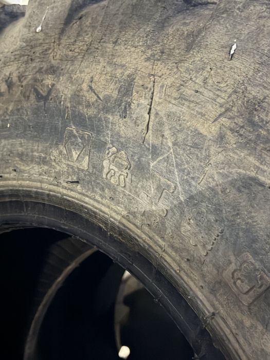 Продам б/у шины на эксковатор